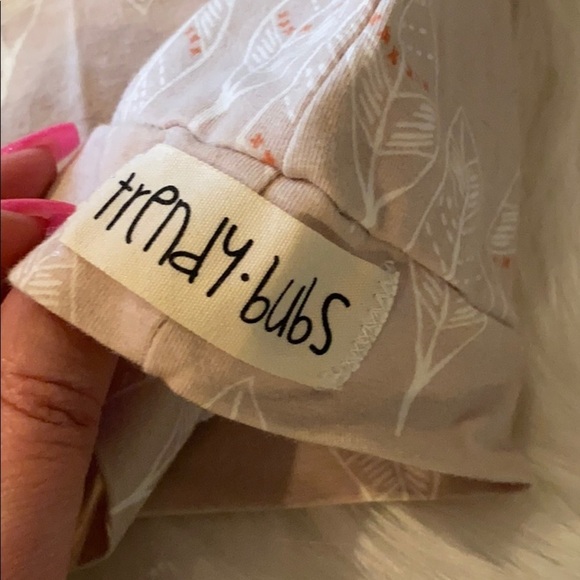 Trendy Bubs Hat - Picture 2 of 5